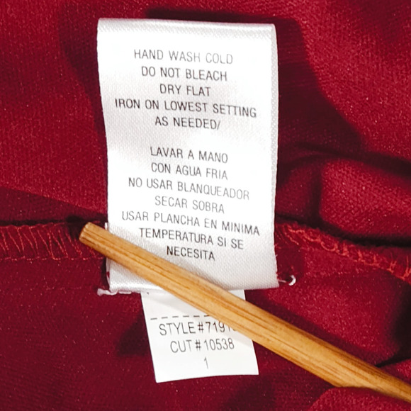 EUC Sandra Darren Lace Overlay Sheath Bell Flare Sleeve Dress Sz. 6 Wine Black - Picture 7 of 10